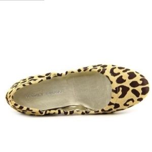 Audrey Brooke Lydia leopard print flats size 7. 5